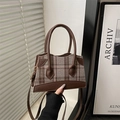 Retro crossbodytas met bruin ruitjespatroon en donkere lederen handvatten - Grijsbruin Geruite Stijl (Model 2)