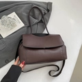 Borsa a mano retrò marrone scuro con tracolla larga e finitura in ecopelle opaca chic - Caffè (Stile 2)