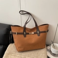 Sac cabas rétro en daim marron avec bandoulières en cuir et fermoir en métal doré - Marron
