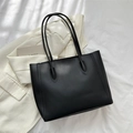 Bolso tote minimalista de cuero negro con correas largas para el trabajo de las mujeres - Negro