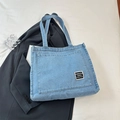 Sac fourre-tout en jean bleu clair pour femme avec logo noir et longues bandoulières - Bleu clair