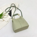 Sac seau vert clair minimaliste en cuir PU avec chaîne dorée et bandoulière réglable - Vert