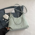 Borsa hobo a spalla verde menta a pieghe con catena d'argento e ciondolo a nuvola - Senza Ciondolo / Verde