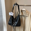 Black leather hobo bag with lace-up bow design and fluffy charm for commuting - With Pendant / Black