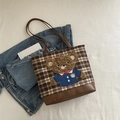 Sac cabas en toile à carreaux marron avec écusson ours en peluche et base en cuir - Ours Preppy