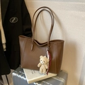 Brown faux leather tote bag with lychee texture and cute plush bear keychain - With Pendant / Brown