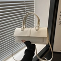 Borsa baguette rettangolare in ecopelle bianco crema con doppi manici e finiture dorate - Bianco