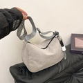 Borsa hobo in velluto a coste grigio con tracolla a righe e dettaglio nodo decorativo - Grigio (Senza Pendente)