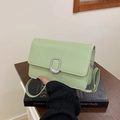Minimalist rectangular crossbody bag in soft green PU leather with silver metal ring - Green
