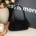 Minimalistische schwarze Schultertasche aus Wildleder mit eleganter Schleife und Matt-Optik - Schwarz