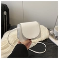 Mini borsa a tracolla bianca in pelle martellata con spallina regolabile - Bianco