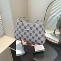 Chic vintage monogram baguette shoulder bag in off-white fabric with metallic detail - Gray