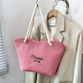 Rosa Stroh-Tote-Bag aus Canvas mit Seilgriffen und Fashion xing Stickerei-Details - Rosarot
