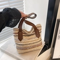 Bolso bandolera de paja a rayas beige y café con asas de cuero marrón de gran tamaño - Caqui