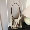 Borsa tote in tela grigio-blu con toppa a W in pelle e dettagli con rivetti - Cachi