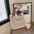 Beige geweven katoenen draagtas met bruine leren riemen en klinknagels voor strandvakanties - Small Model Gebroken Wit