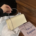 Petit sac bandoulière beige avec poignée anneau argentée et chaîne pour femme - Jaune clair