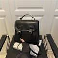 Borsa a mano squadrata nera alla moda con fiocco in pelle e doppie fibbie in metallo - Nero