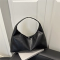 Minimalistische schwarze PU-Leder Hobo-Tasche mit geräumigem Innenraum und weicher Faltenstruktur - Schwarz