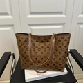 Grande borsa shopper marrone con motivo a picche e sottili spalline in pelle - Marrone