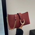 Bolso bandolera vintage burdeos minimalista en imitación de cuero con hebilla y cadena dorada - Rojo