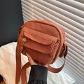 Bolso bandolera de pana marrón con tirador tejido y correa ajustable para mujer - Marrón