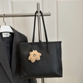 Classic black matte leather tote bag with a cute beige plush star charm on a metal hanger - With Pendant / Black