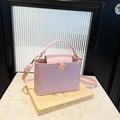 Bolso de mano rosa con lentejuelas tejidas y cierre de metal en V dorado con asa - Rosa
