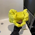 Borsa a mano trapuntata giallo brillante in nylon con effetto increspato e coulisse - Giallo
