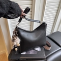 Vintage black pleated tote bag with geometric strap and plush pendant accessory - With Pendant / Black