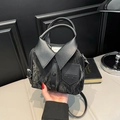 Bolso negro creativo estilo camisa con cuello de cuero y variante de bandolera - Negro