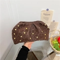 Schicke Cloud-Bag mit Leopardenmuster, goldenen Pilz-Nieten und weicher Falten-Textur - Kaffeebraun