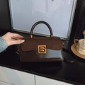 Vintage bruine leren crossbodytas met suède stiksels en een gouden vierkante gesp - Bruin