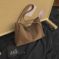 Borsa tote vintage oversize con stampa leopardata e texture scamosciata marrone per autunno - Marrone