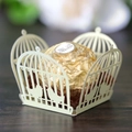 Beige lasergeschnittene Vogelkäfig-Hochzeitsbox für Schokolade mit Hohlvogelmuster - Smaragdgrün