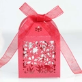 Boîte cadeau de Noël rouge avec motif flocon découpé et ruban élégant - Rouge Perlé