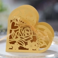Scatola per bomboniere a cuore dorata con intaglio laser a rose e fiocco elegante - Oro