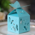 Scatola porta confetti celeste in carta perlata con farfalla tagliata al laser - Blu Turchese