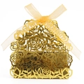 Gouden lasergesneden bedankdoosje met rozenpatroon en bijpassend geel organza lintje - Spiegelgoud