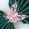 Rond de serviette papillon 3D rose découpé au laser avec finition nacrée élégante - Rose