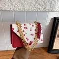 Süße Kirschprint-Handtasche mit Goldkette und rot-weißem Lederfinish für Damen - Rot