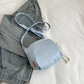 Borsa a tracolla in tela azzurra con tracolla regolabile e ciondolo in peluche - Senza Ciondolo / Blu