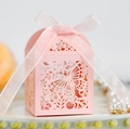 Rosa lasergeschnittene Hochzeits-Geschenkbox mit Schmetterlingsdekor und Seidenband - Rosa