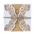 Invito di nozze bianco tagliato al laser con inserto in carta kraft e corda di canapa - Bianco