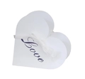 Caja de regalo blanca en forma de corazón con texto Love y lazo de cinta decorativo - Blanco
