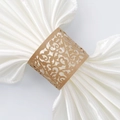 Serviettenring aus Kraftpapier mit floralem Rankenmuster für die Hochzeitstafel - Kraftpapier