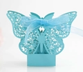 Elegante hellblaue lasergeschnittene Schmetterling-Hochzeitsbox mit feiner Schleife - Tiffany Blau