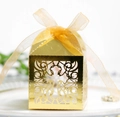 Laserschnitt Goldene hohle Kreuz Gastgeschenkbox mit elegantem Organzaband - Reflektierendes Gold