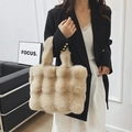 Gesteppte Tragetasche aus beige Plüsch mit großem Fassungsvermögen für Herbst und Winter - Khaki