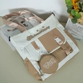 Minimalistische Schultertasche aus Segeltuch in Creme und Khaki mit Friendship-Druck - 31x32x11cm / Khaki